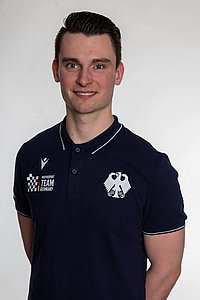 Michael Härtel, Motorsport Team Germany Speedway Porträtfoto von Michael Härtel im dunkelblauen Teampoloshirt des Motorsport Team Germany