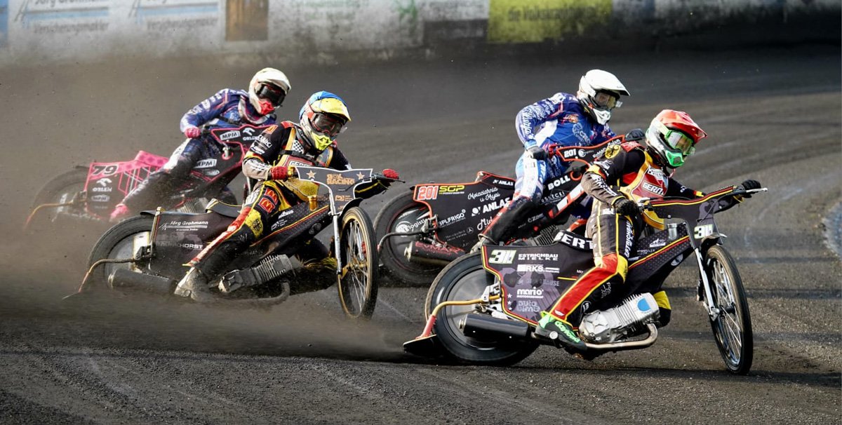 Im letzten Jahr setzte sich das deutsche Paar bei der EM Qualifikation aus Wölbert (rot) und Blödorn (gelb) zusammen.
