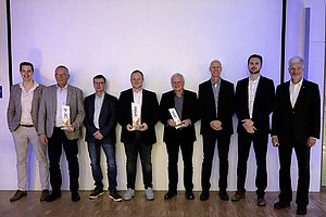 Sieger DSM Teamwertung: Die Top 3 platzierten der Team Meisterschaft der Deutschen Slalom Meisterschaft 2025 (v.l.: Zack Zack Slalom Team, OWL Slalom Express, Racing Team Süd)