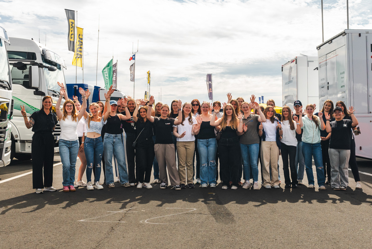 Discover Motorsport - Young Women's Edition 2025, Gruppenfoto